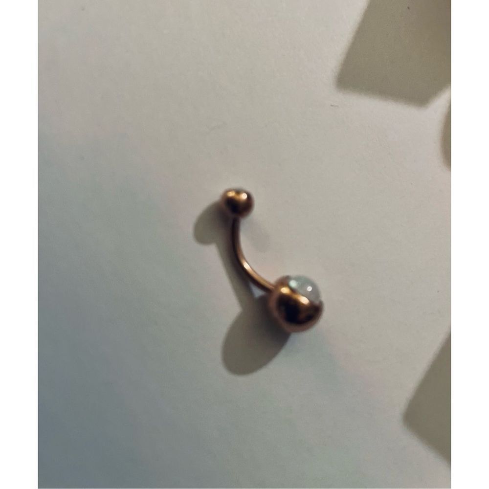 WHITE SAPPHIRE AND SILVER BLING BELLY RING - Picture 6 of 7